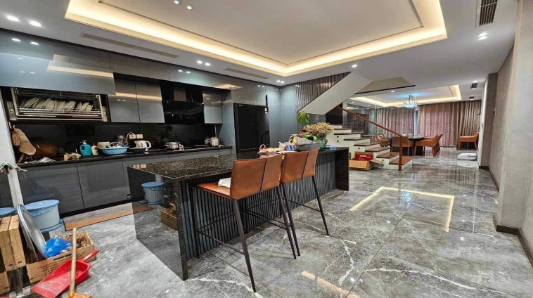 CHO THUÊ MBKD CÀ PHÊ, TRÀ SỮA, KD SẠCH...PHỐ NGUYỄN VĂN LỘC, 5 TẦNG, 68M2, 50 TRIỆU